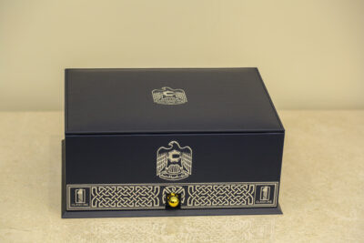 THE DELUXE - Image 2